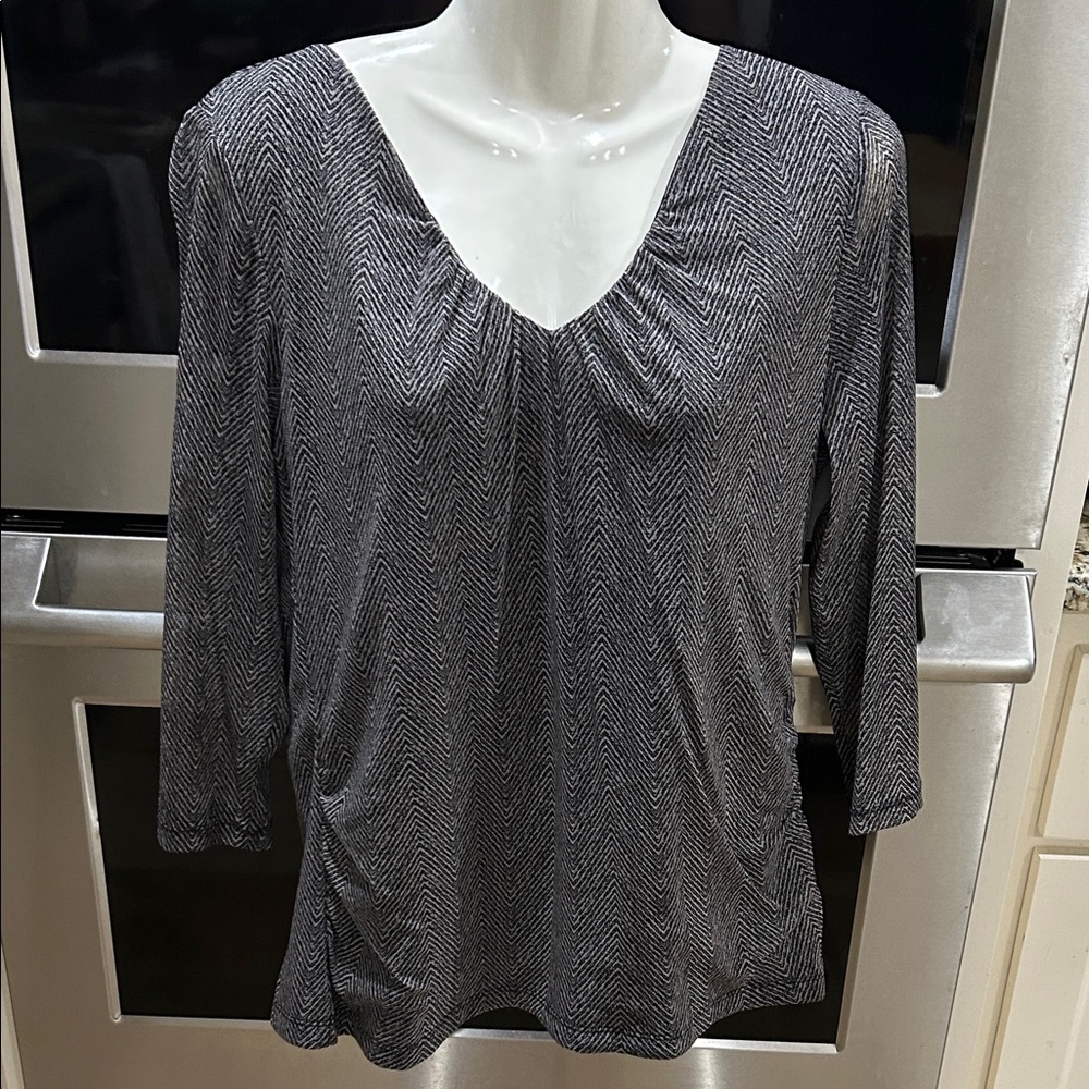 212 Collection Black and White Chevron Blouse
